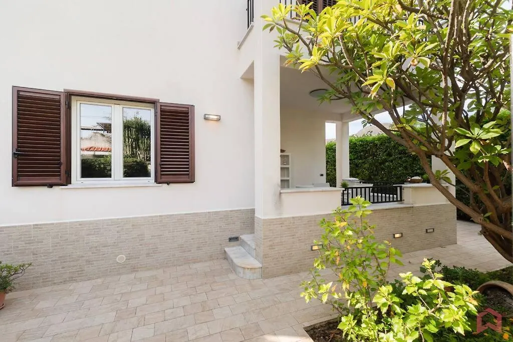 Villa Privata A 800 Mt Dal Mare Palermo